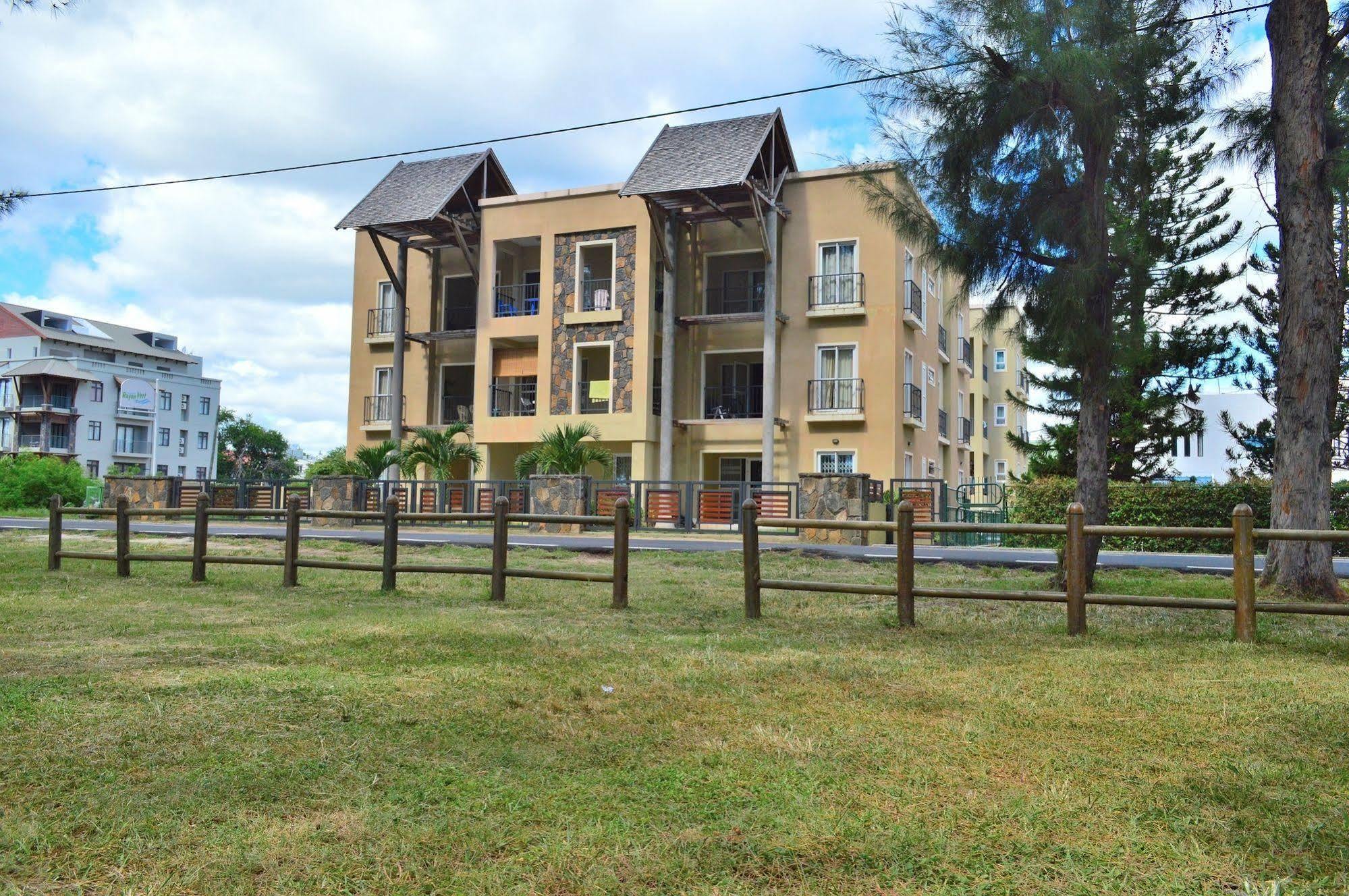 Paradya Beach Apartments Flic-en-Flacq 외부 사진